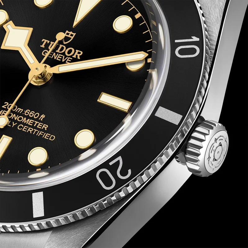 Black Bay 54 37mm - Black on Bracelet