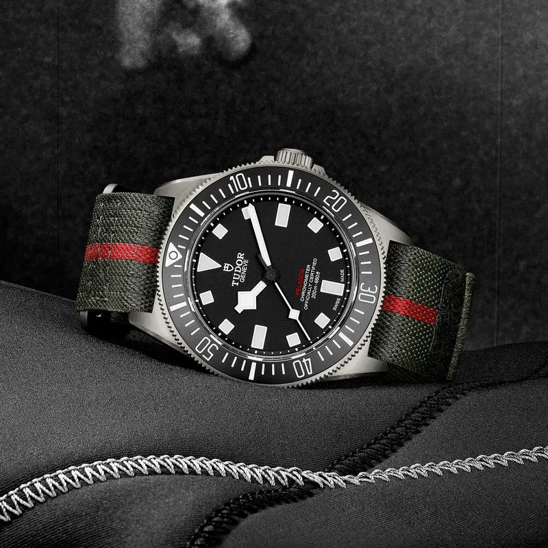 Pelagos FXD Titanium 42mm - Black on Fabric Strap w/ Extra Rubber Strap