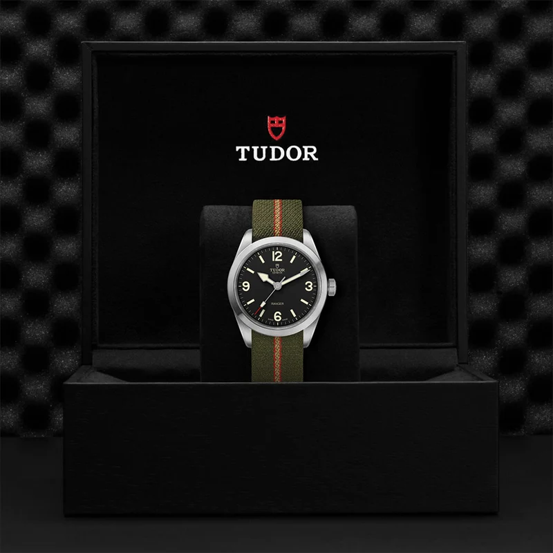 Ranger 39mm - Black on Fabric Strap
