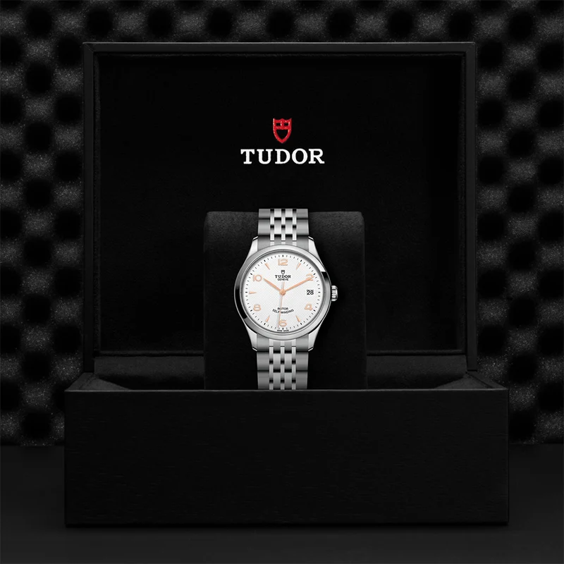 1926 36mm - White on Bracelet