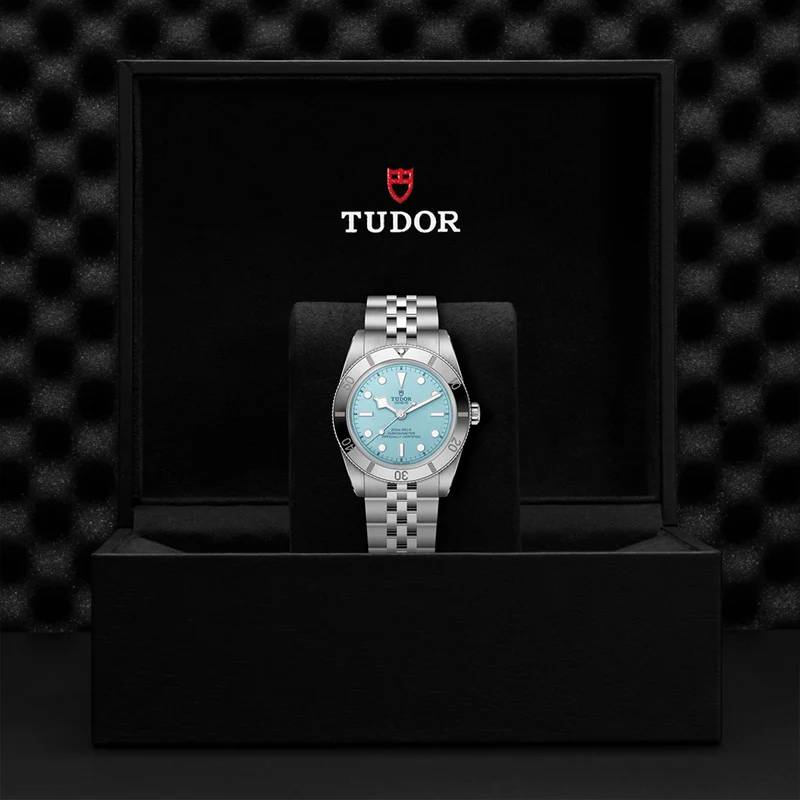 Black Bay 54 "Blue Lagoon" 37mm - Blue on Bracelet