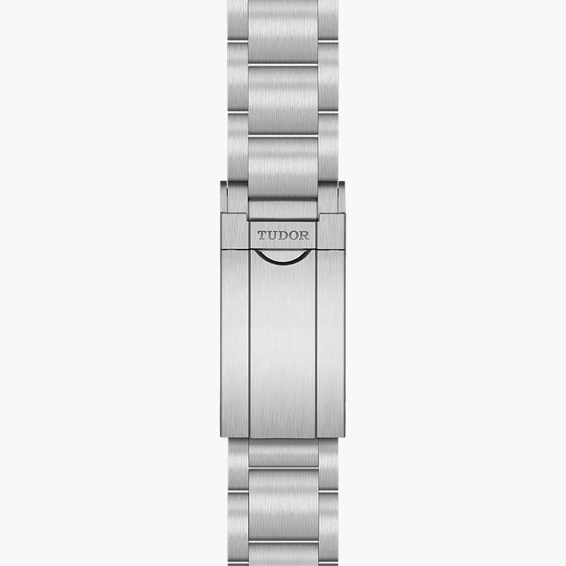 Ranger 36mm - Black on Bracelet