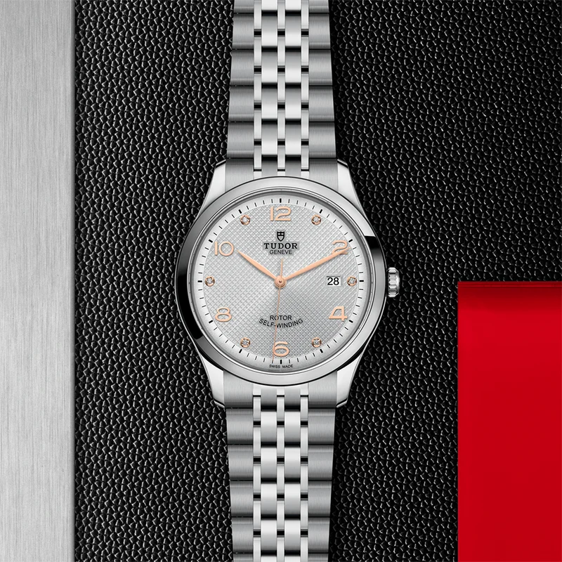 1926 41mm - Silver, Diamond-Set on Bracelet