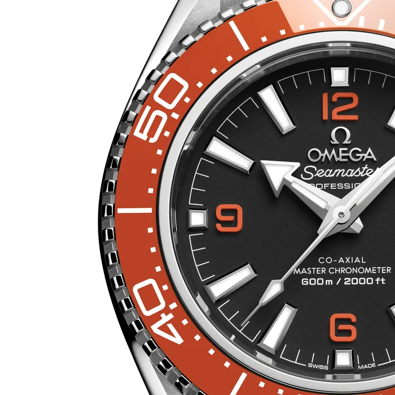 Seamaster Planet Ocean 600M 42mm - Black and Orange on Bracelet