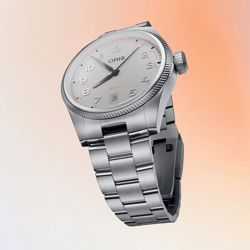 ProPilot Date 41mm - Chalk Grey on Bracelet