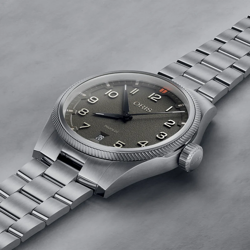 ProPilot Date 41mm - Moss Green on Bracelet