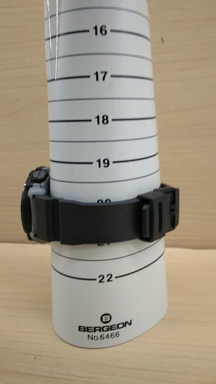 CASIO G-SHOCK GA-2200M
