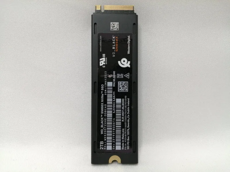 WESTERN DIGITAL SSD WDS200T2XHE-00BCA0