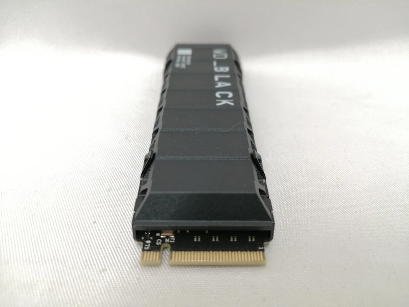 WESTERN DIGITAL SSD WDS200T2XHE-00BCA0