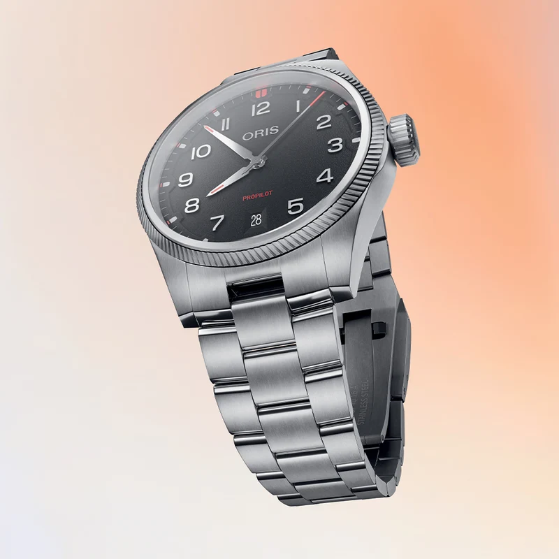 ProPilot Date 41mm - Black on Bracelet