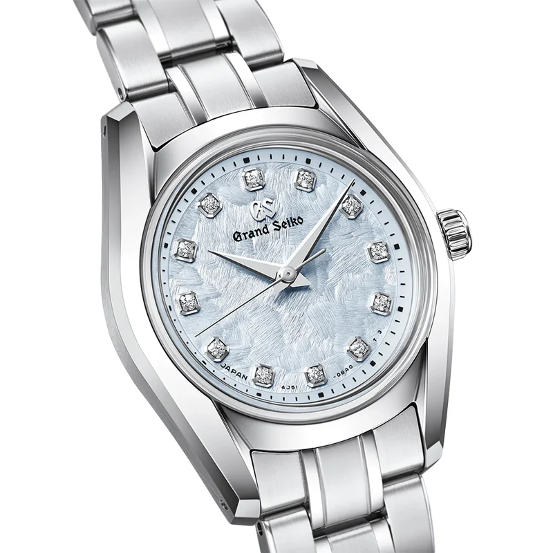 STGF389 “Spring Breeze” Ladies Heritage with Diamonds 26mm - Blue on Bracelet