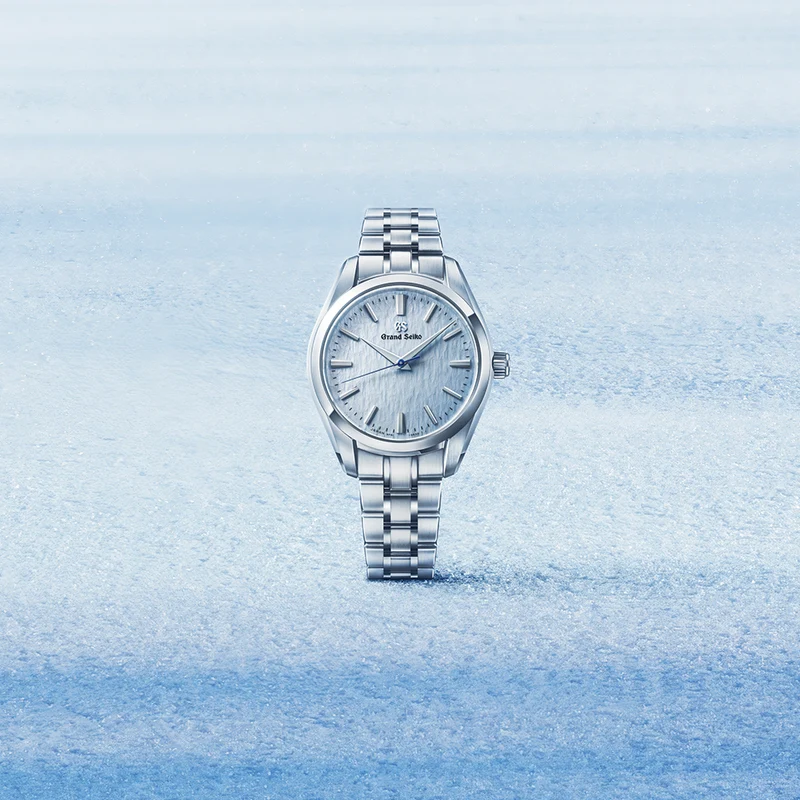 SBGX361 "Skyflake" Heritage Quartz 33mm - Blue on Bracelet