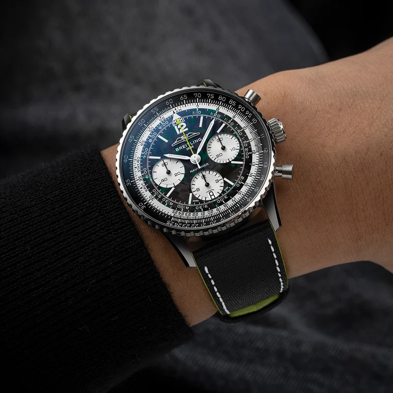 Navitimer B01 Chronograph Aston Martin Aramco Formula One™ Team Limited Edition 43mm - Black on Leather Strap