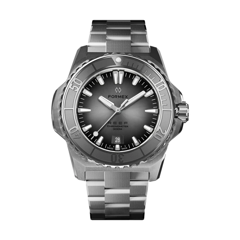 REEF Automatic Chronometer COSC 300M Steel Bezel 42mm - Silver on Bracelet