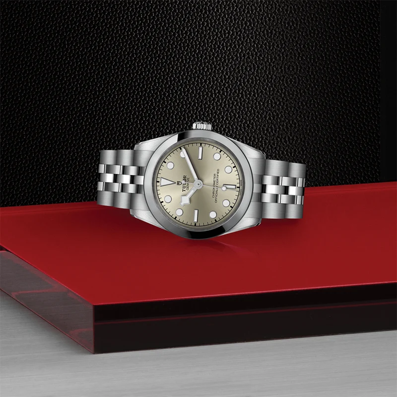 Black Bay One 31mm - Light Champagne on Bracelet