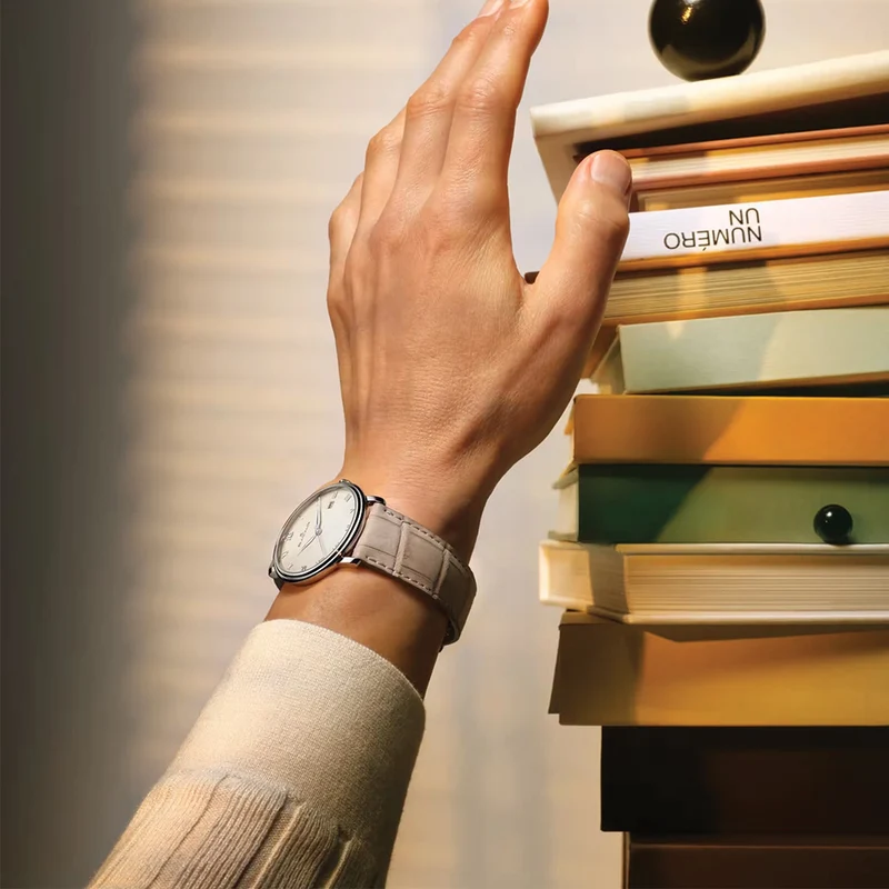 Villeret 40mm - Opaline on Leather Strap