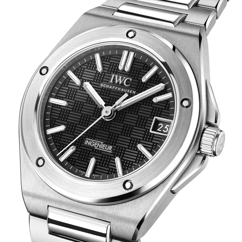 Ingenieur Automatic 35mm - Black on Bracelet
