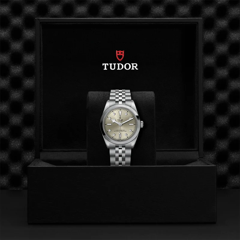 Black Bay One 36mm - Light champagne, Diamond-Set on Bracelet