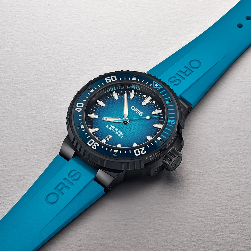 Aquis Pro 1000m Multi-Piece Titanium 49.5mm - Blue on Rubber Strap w/ Extra Rubber Strap