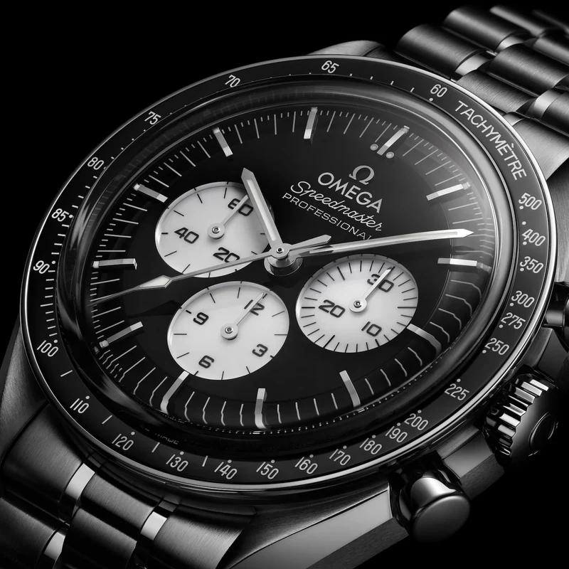 Speedmaster Moonwatch Professional "Reverse Panda" 42mm - Black on Bracelet