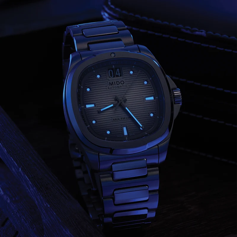 Multifort TV Big Date Titanium 40mm - Grey Gradient on Bracelet