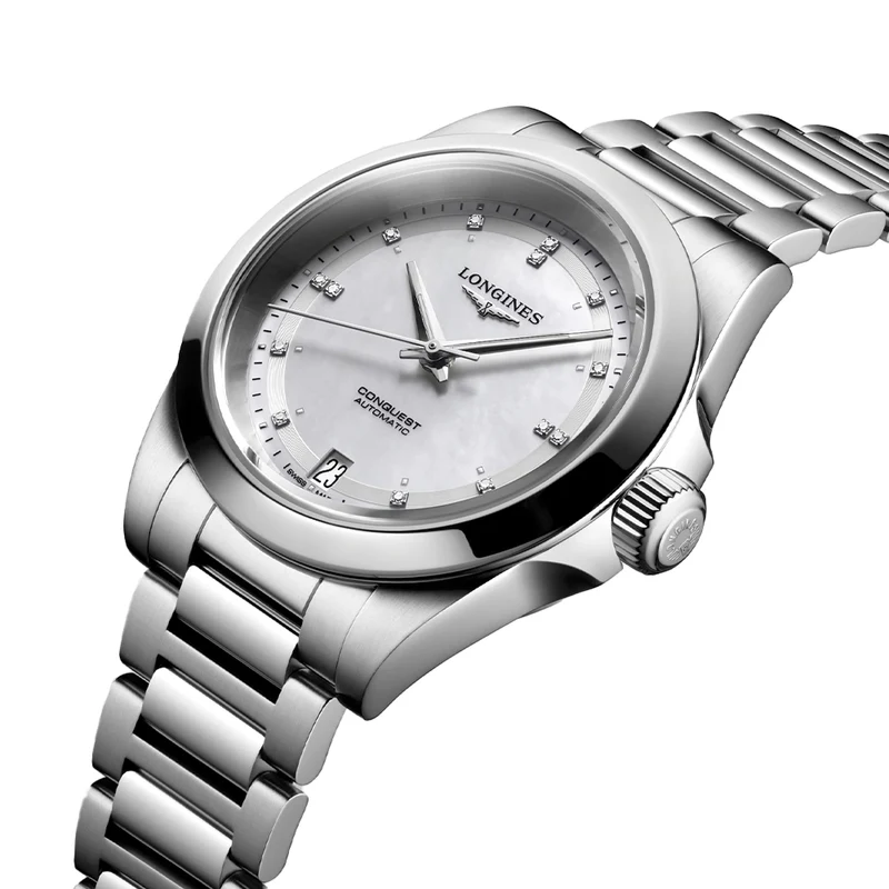 Conquest 34mm - White, Mother-of-Pearl w/ Diamonds on Bracelet