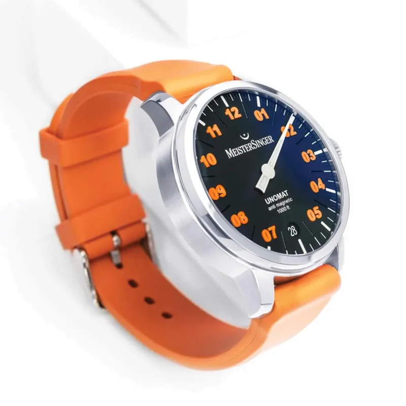 Unomat Automatic 43mm - Black on Rubber Strap