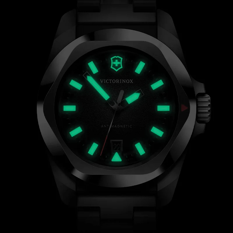 I.N.O.X. 41mm - Black on Bracelet