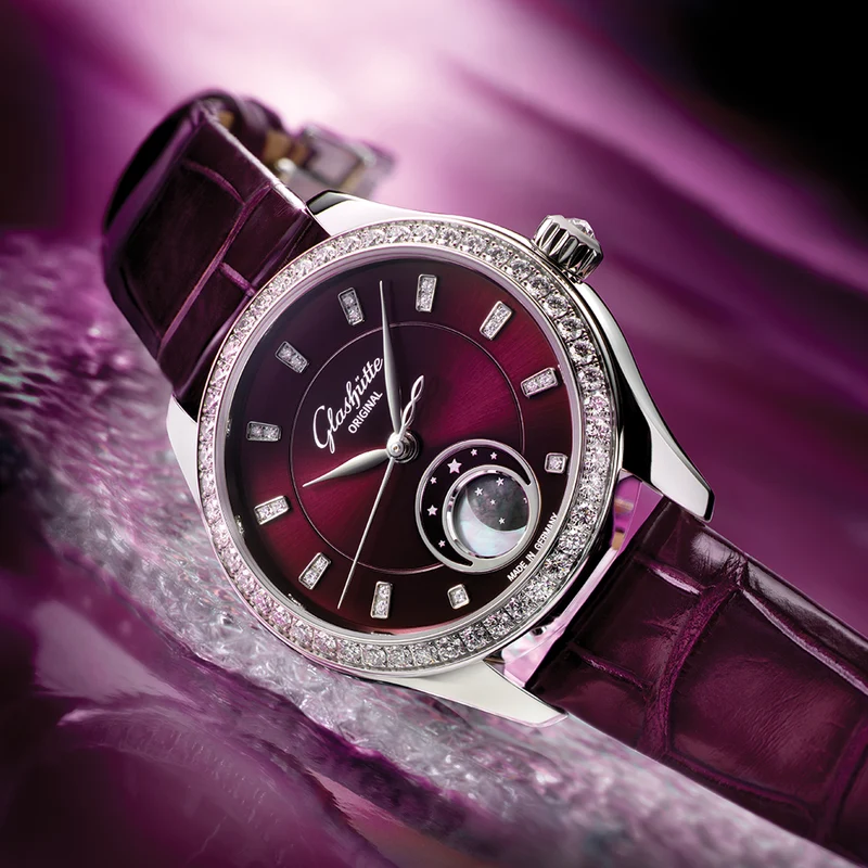 Serenade Luna "Purple Velvet" with Diamonds 32.5mm - Purple on Leather Strap