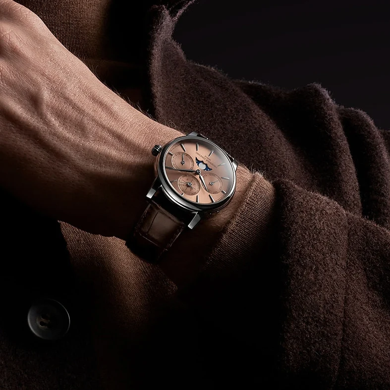 Manufacture Classic Perpetual Calendar 40mm - Salmon on Leather Strap