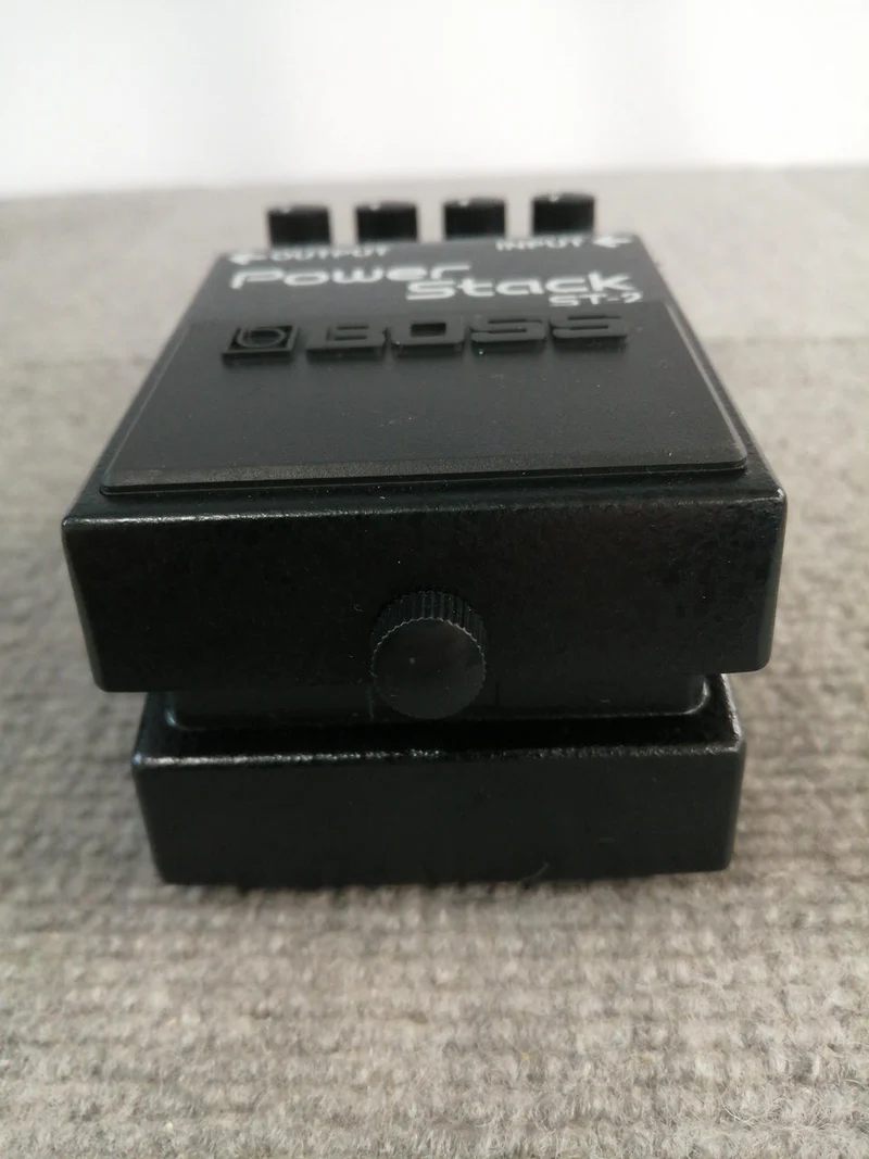 BOSS Distortion Effects ST-2