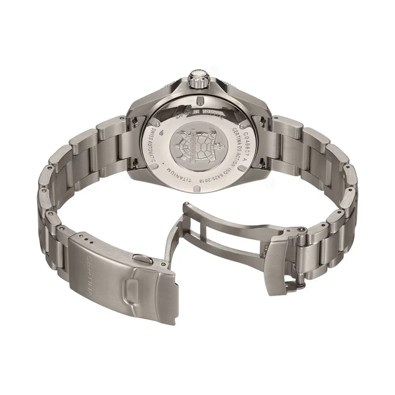DS Action Diver New DS Concept Extreme Shock Resistance Titanium 38mm – Black, Gold Accents on Bracelet
