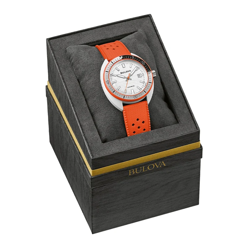 Snorkel Clownfish 41mm - White on Rubber Strap