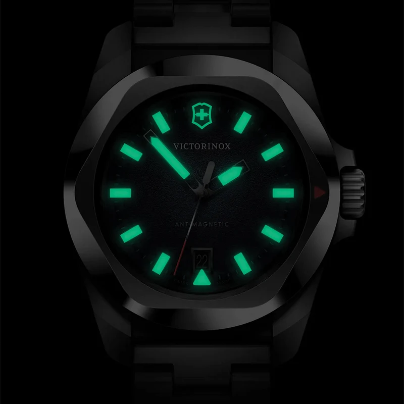 I.N.O.X. 41mm - Blue on Bracelet