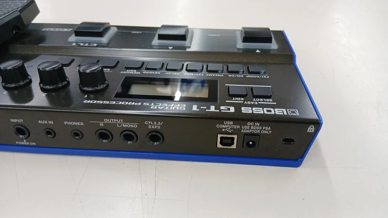 BOSS Multi-Effektgerät GT-1