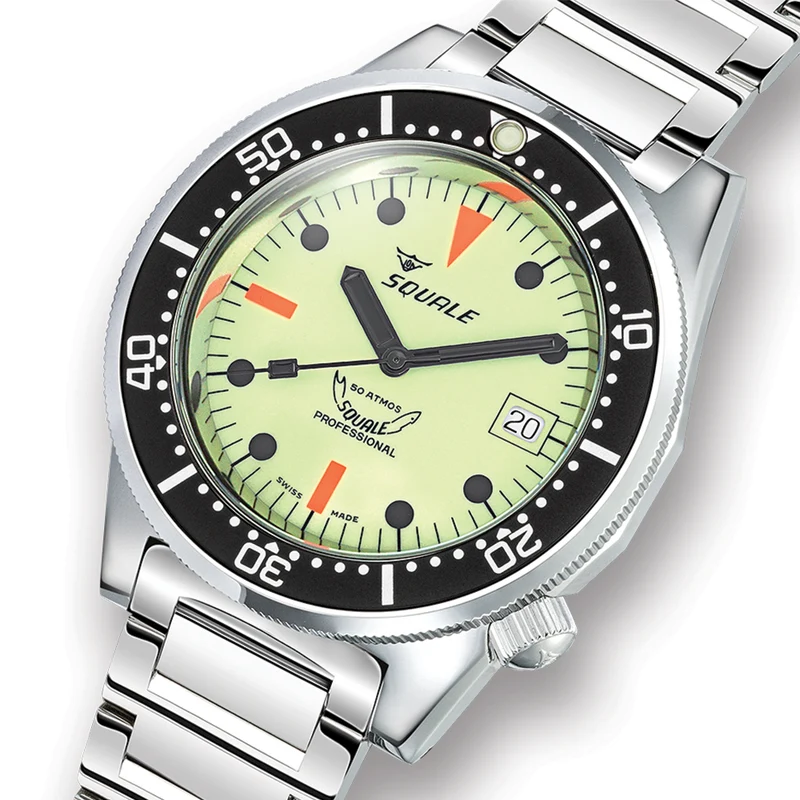 1521 42mm - Full Luminous Green on Bracelet