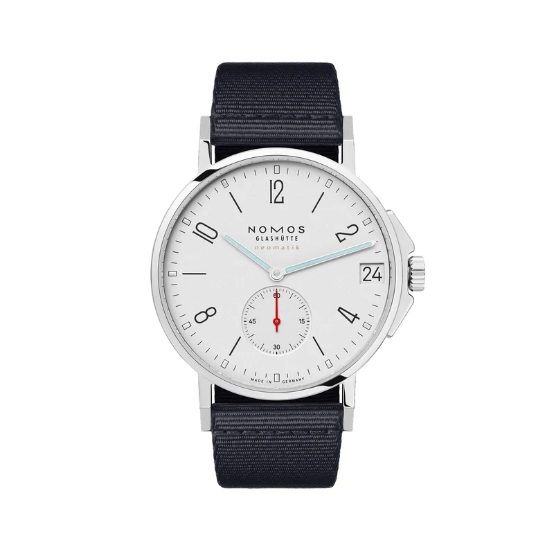Ahoi Neomatik Sapphire Back 38mm - White Silver-Plated on Fabric Strap