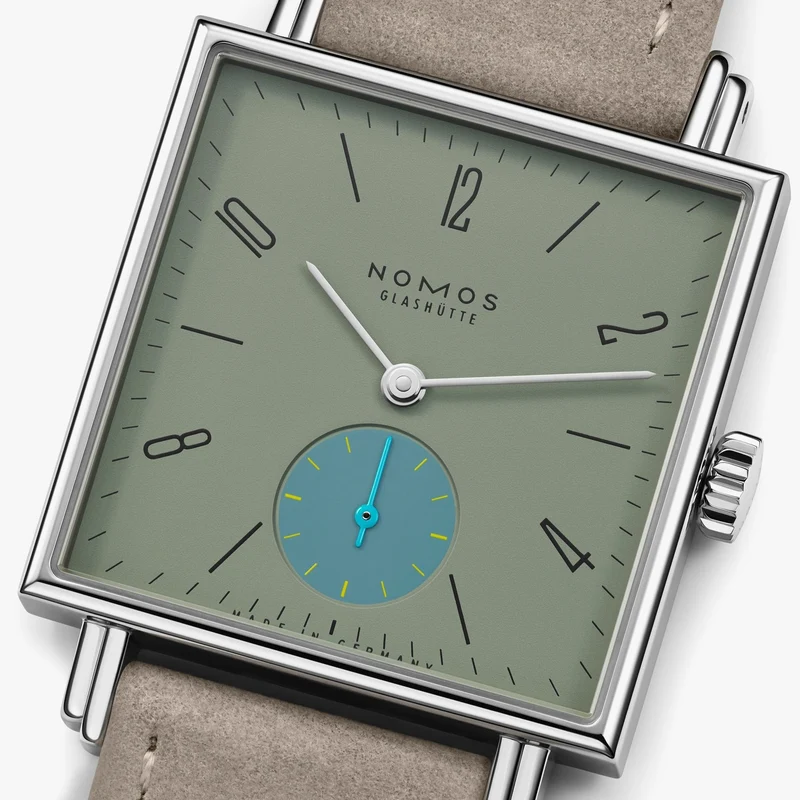 Tetra Salvia Sapphire Back 29.5mm - Sage Green on Strap