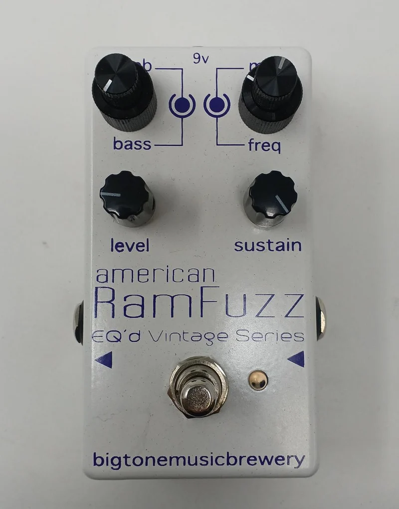 BIGTONEMUSICBREWERY Effektpedal: AMERICAN RAMFUZZ