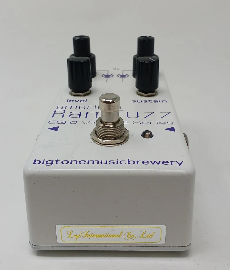 BIGTONEMUSICBREWERY Effektpedal: AMERICAN RAMFUZZ