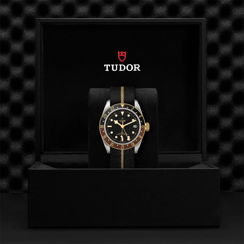 Black Bay GMT S&G Yellow-Gold Two-Tone 41mm - Black on Fabric Strap