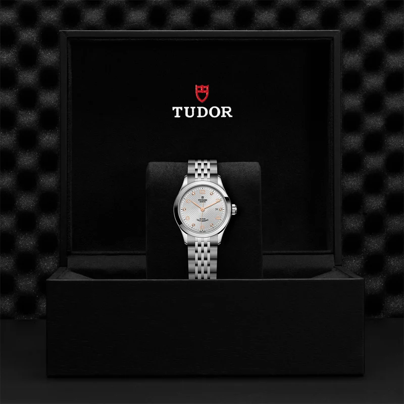 1926 28mm - Silver, Diamond-Set on Bracelet