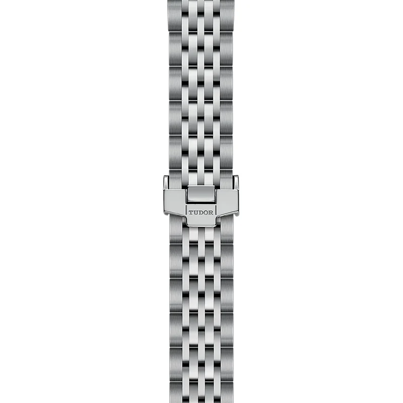 1926 28mm - Opaline on Bracelet