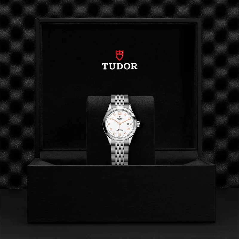 1926 28mm - White, Diamond-Set on Bracelet