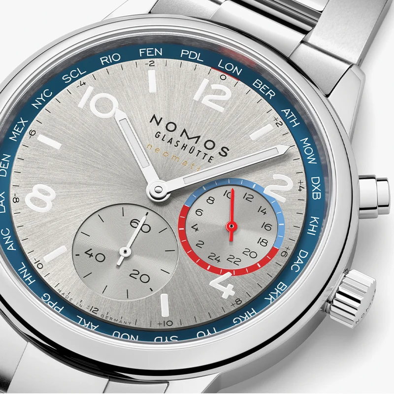 Club Sport Neomatik Worldtimer 40mm - Silver and Blue on Bracelet
