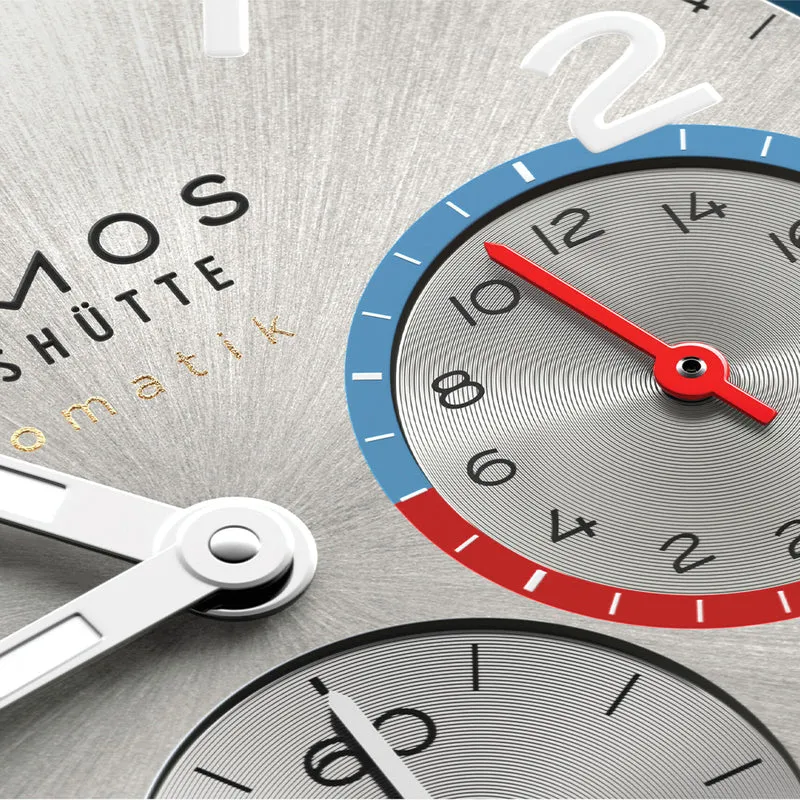 Club Sport Neomatik Worldtimer 40mm - Silver and Blue on Bracelet