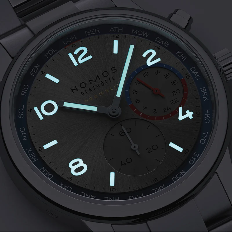 Club Sport Neomatik Worldtimer 40mm - Silver and Blue on Bracelet
