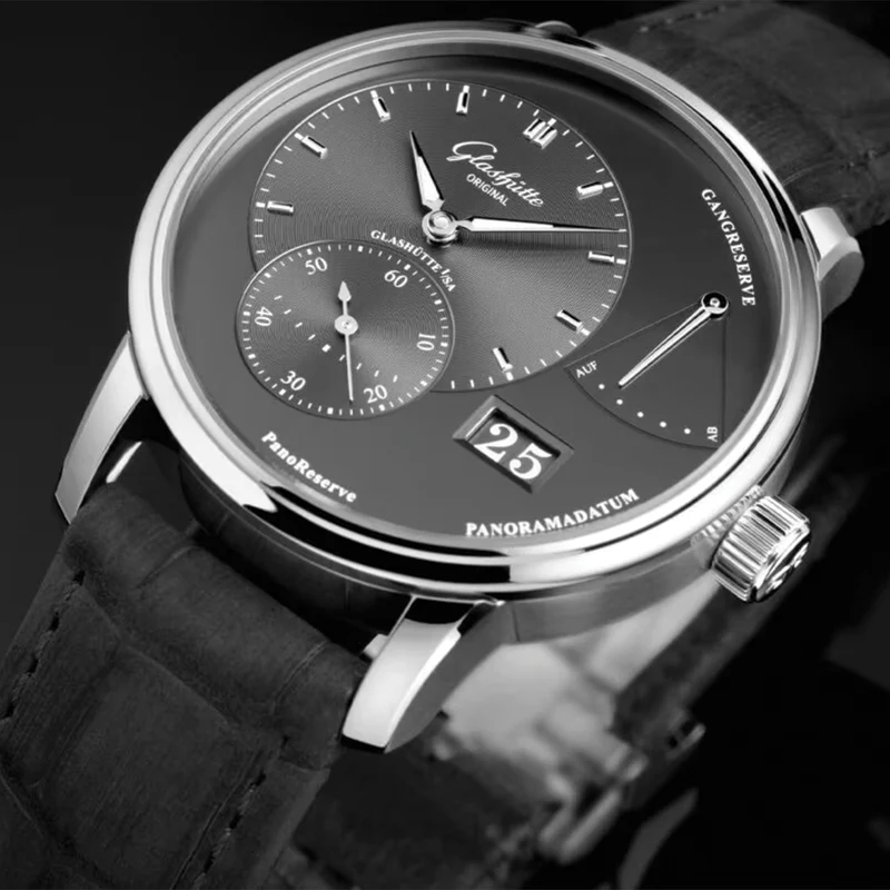 PanoReserve 40mm - Dark Grey on Leather Strap