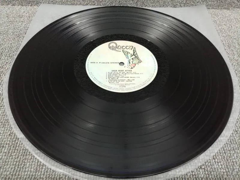 ELEKTRA QUEEN/SHEER HEART ATTACK P-10137E