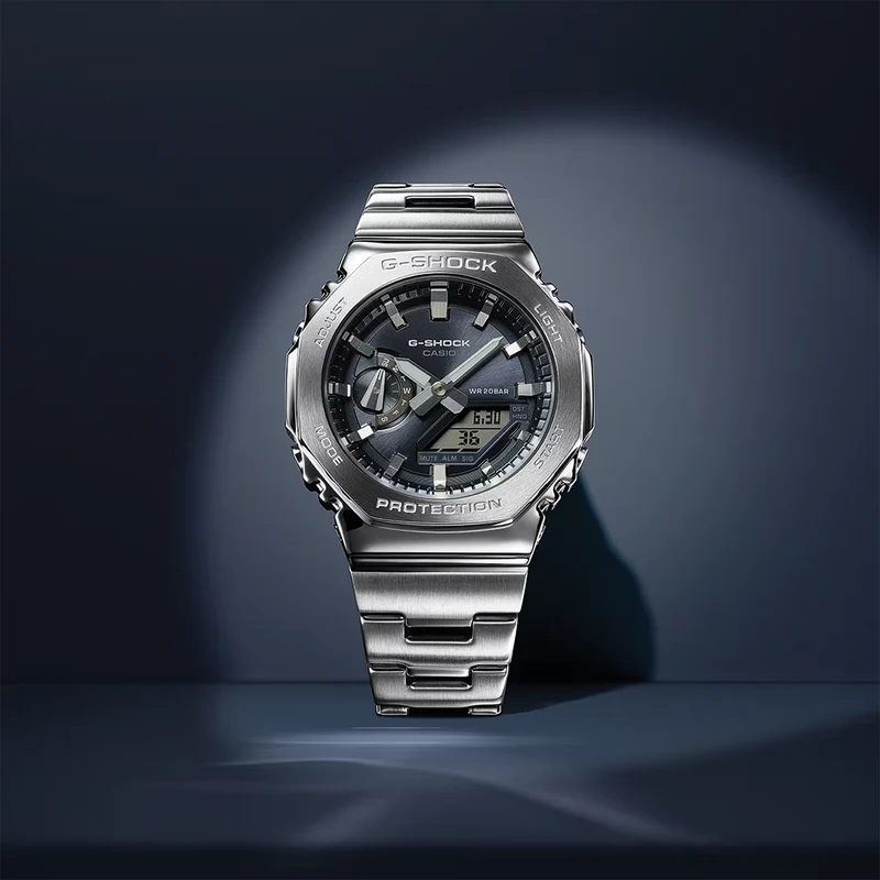 GM2110D-8A 44.4mm - Slate-Grey on Bracelet